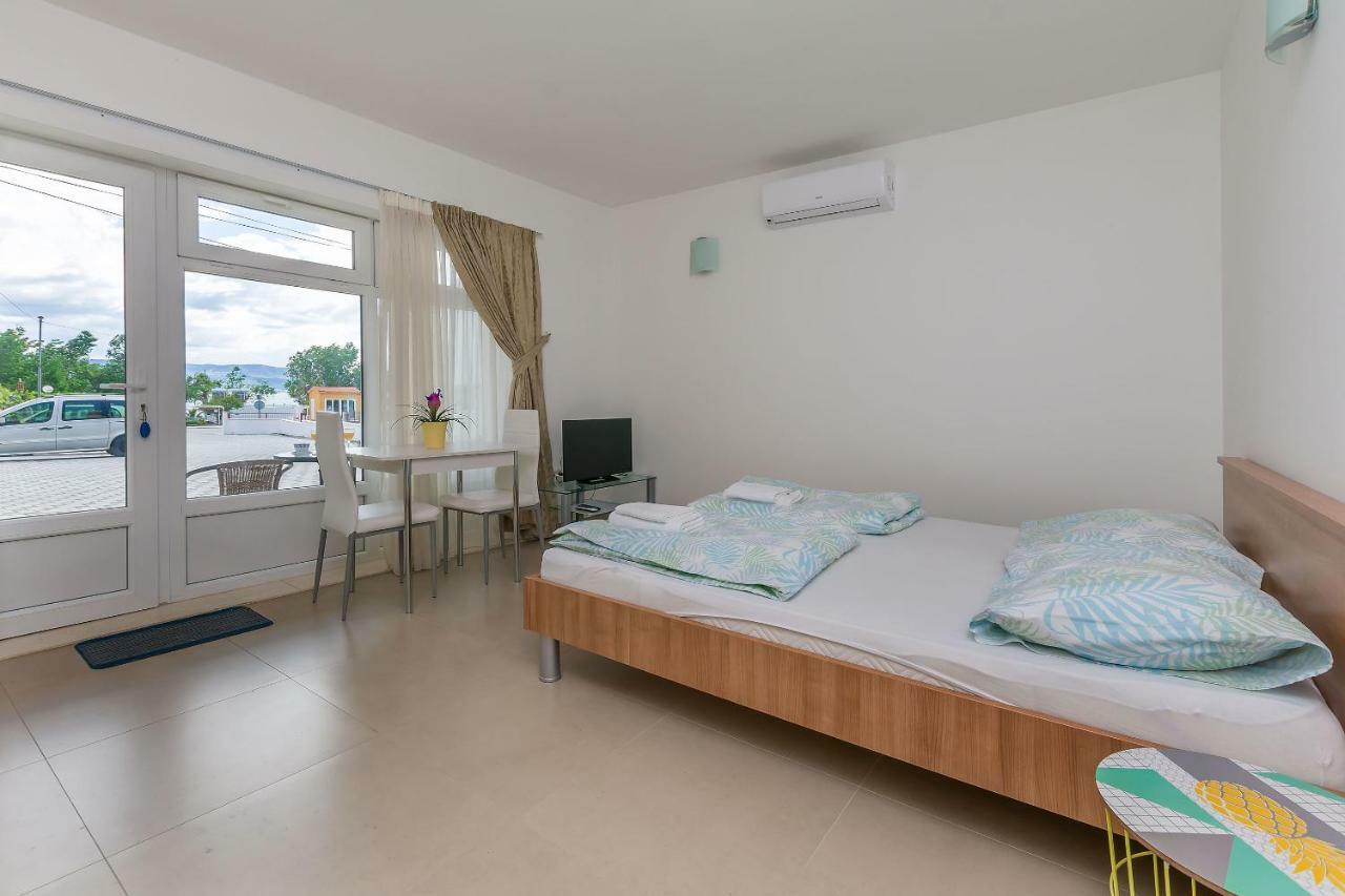 Apartments Villa Aquamarine Duće 외부 사진