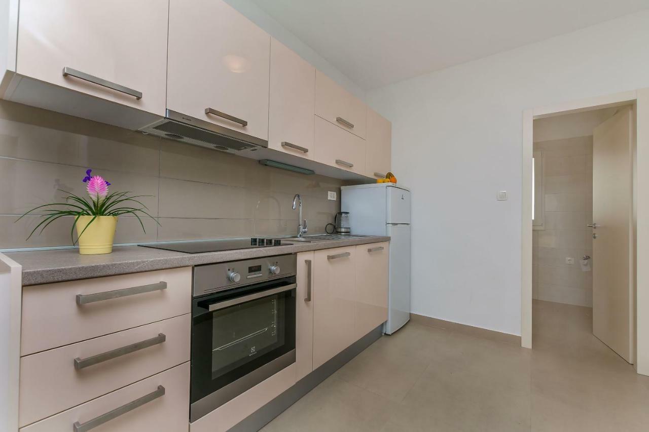 Apartments Villa Aquamarine Duće 외부 사진