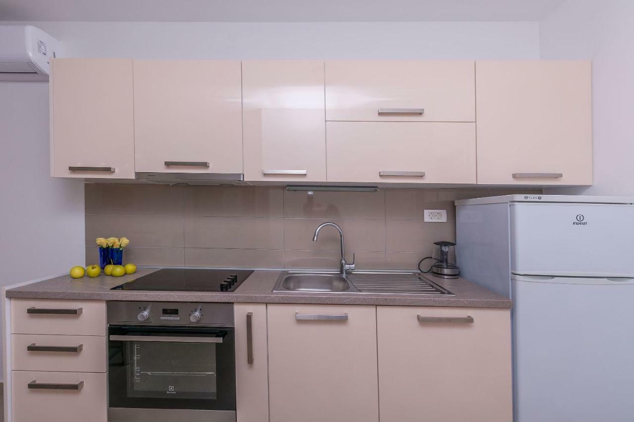 Apartments Villa Aquamarine Duće 외부 사진
