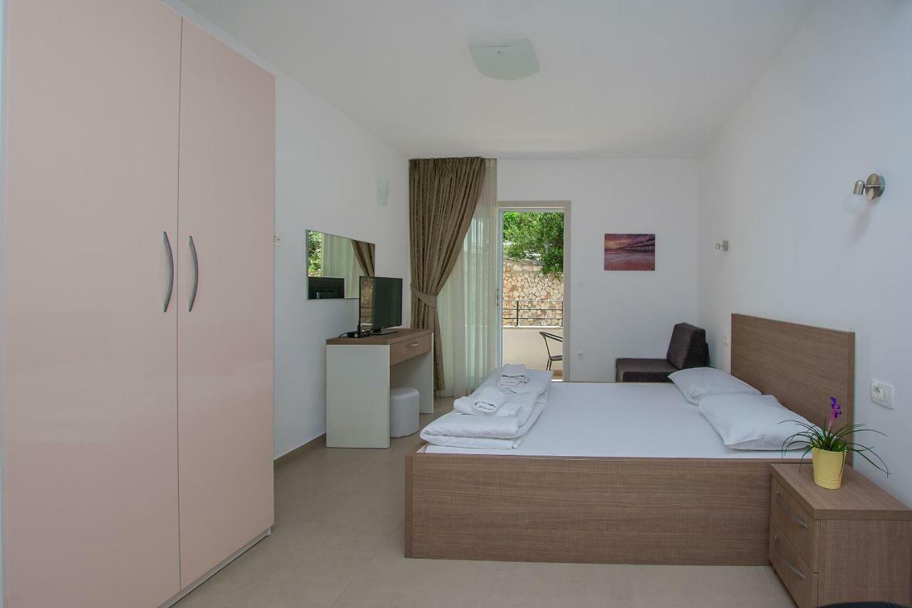 Apartments Villa Aquamarine Duće 외부 사진