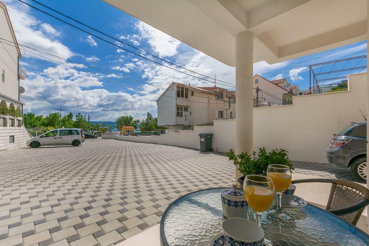 Apartments Villa Aquamarine Duće 외부 사진