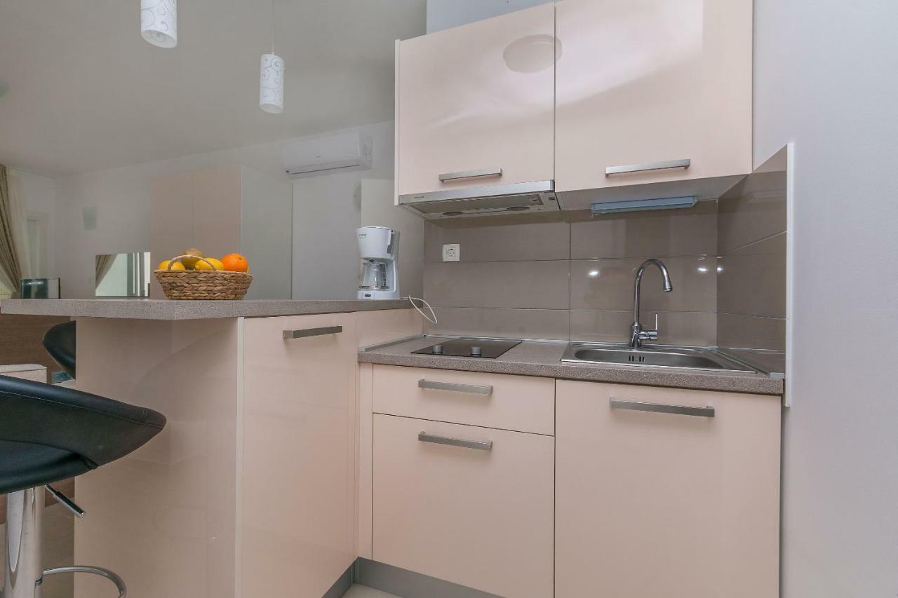 Apartments Villa Aquamarine Duće 외부 사진