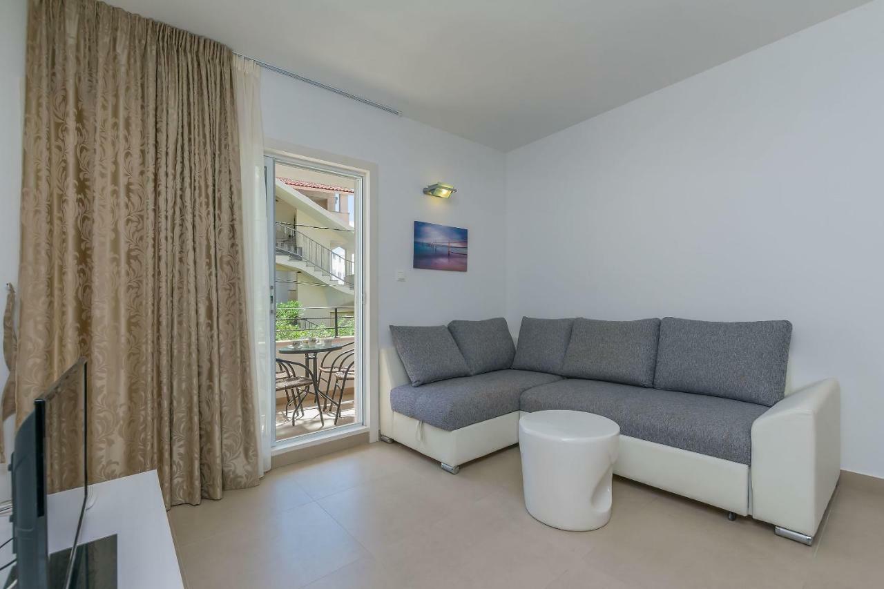 Apartments Villa Aquamarine Duće 외부 사진