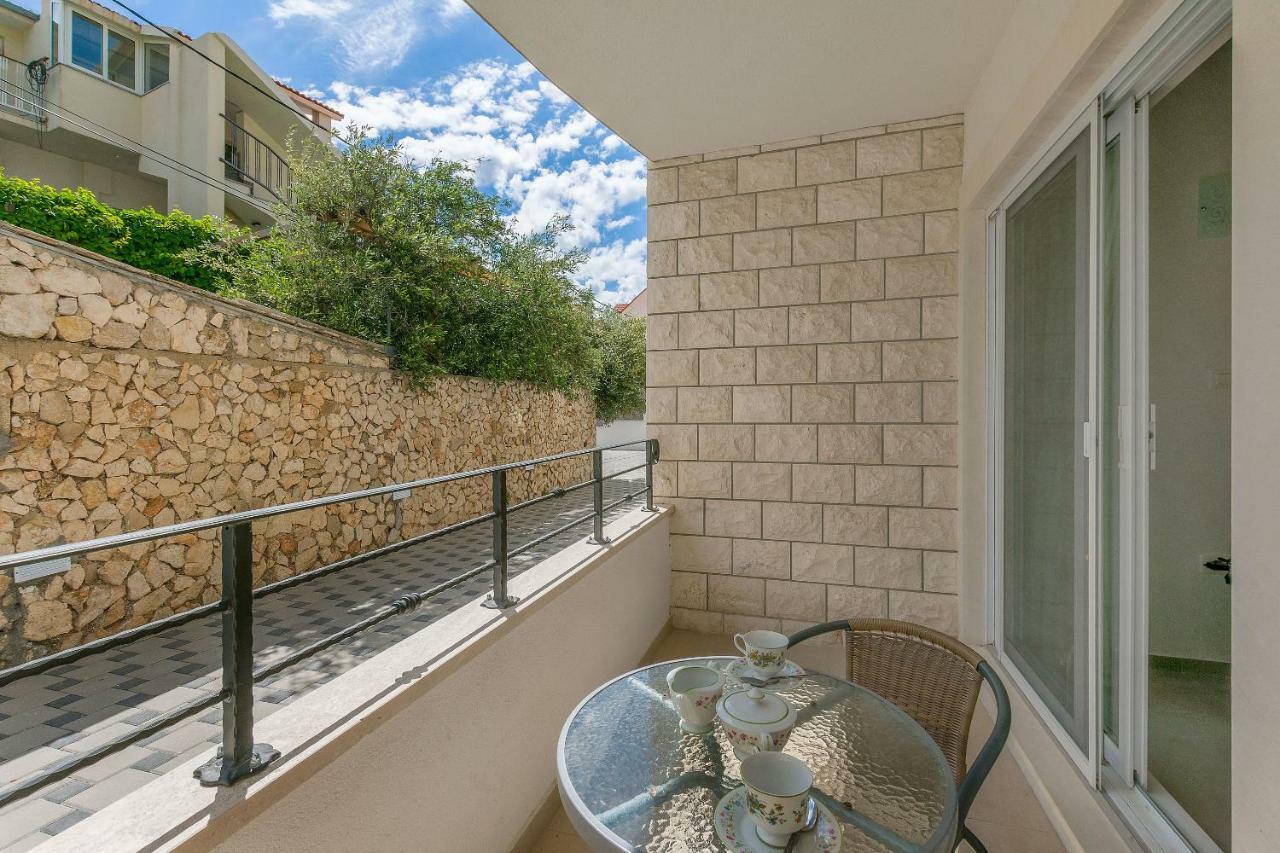 Apartments Villa Aquamarine Duće 외부 사진